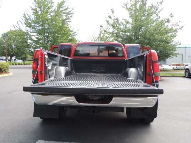 2001 Dodge Ram 3500 Laramie/ 4X4 / DUALLY / 1-TON/ 5.9L Cummins DieseL   - Photo 14 - Portland, OR 97217