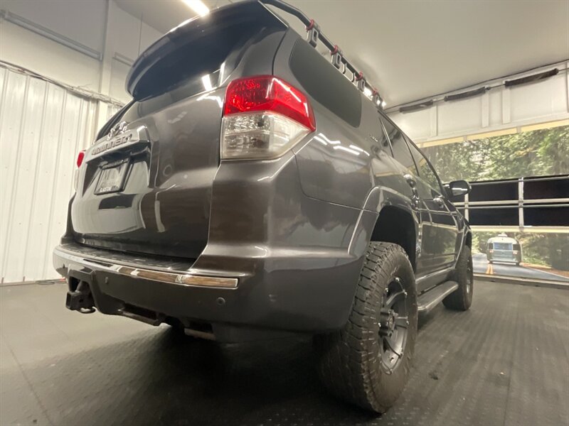 2013 Toyota 4Runner SR5 Premium 4X4 / 3R   - Photo 10 - Gladstone, OR 97027