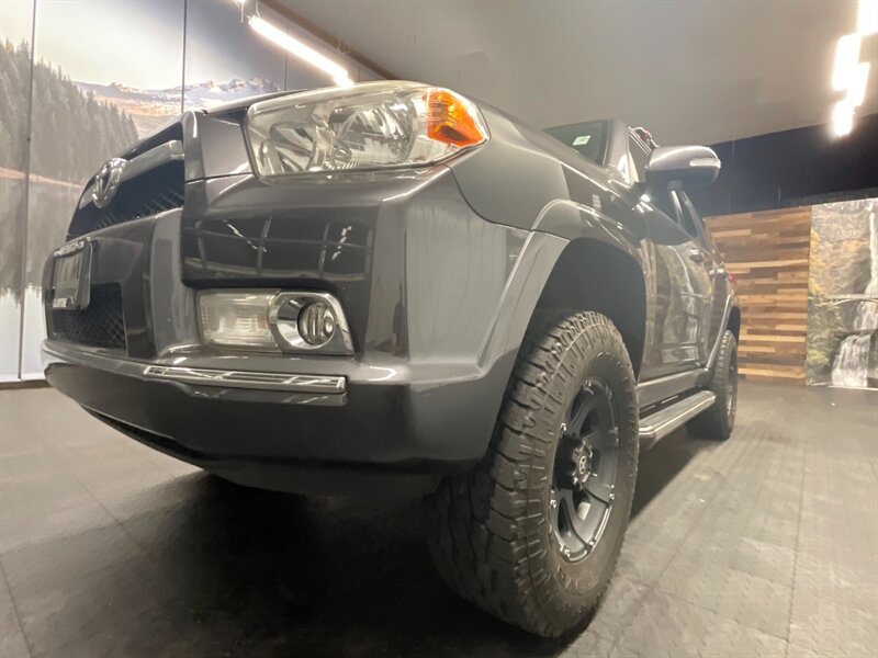 2013 Toyota 4Runner SR5 Premium 4X4 / 3R   - Photo 38 - Gladstone, OR 97027