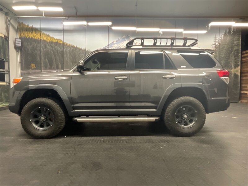 2013 Toyota 4Runner SR5 Premium 4X4 / 3R   - Photo 3 - Gladstone, OR 97027