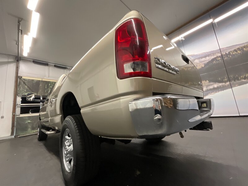 2004 Dodge Ram 2500 SLT 4X4 / 5.9L CUMMINS DIESEL / 5-SPEED MANUAL   - Photo 11 - Gladstone, OR 97027