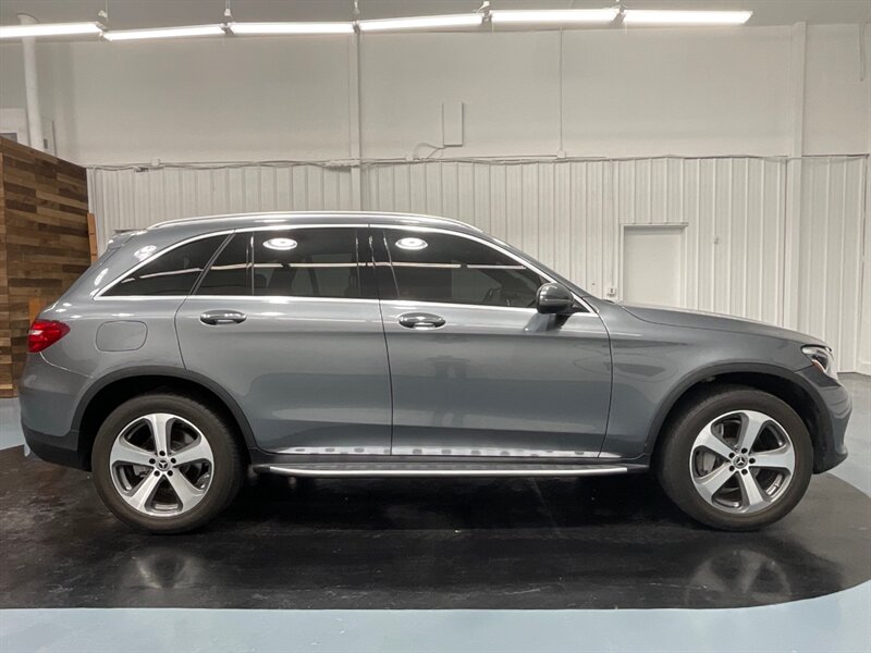 2018 Mercedes-Benz GLC GLC 300 4MATIC  / LOCAL / Excel Cond - Photo 4 - Gladstone, OR 97027