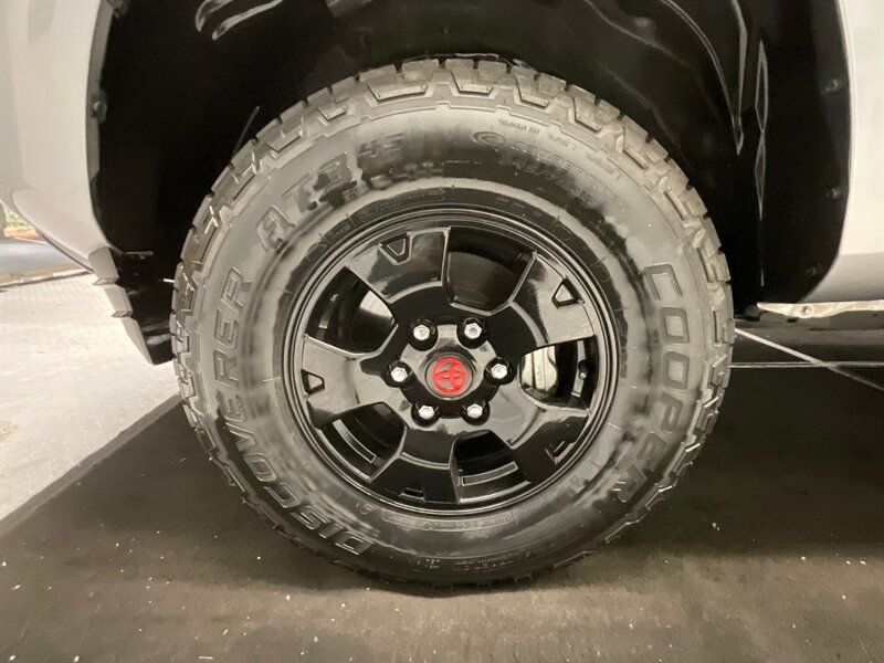 2019 Toyota Tacoma SR5 Double Cab 2WD / 2.7L 4Cyl / 1-OWNER/ 38K MILE  / Backup Camera / BRAND NEW TIRES / Excel Cond - Photo 22 - Gladstone, OR 97027