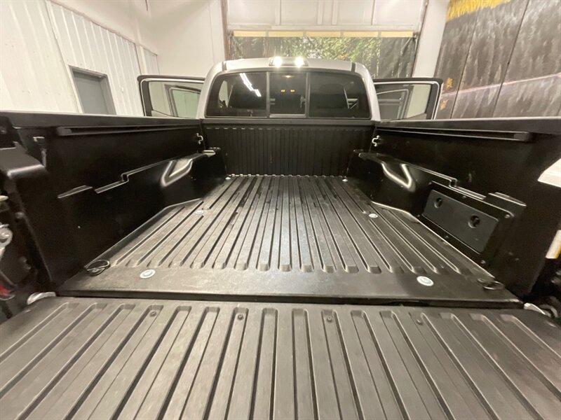 2019 Toyota Tacoma SR5 Double Cab 2WD / 2.7L 4Cyl / 1-OWNER/ 38K MILE  / Backup Camera / BRAND NEW TIRES / Excel Cond - Photo 39 - Gladstone, OR 97027