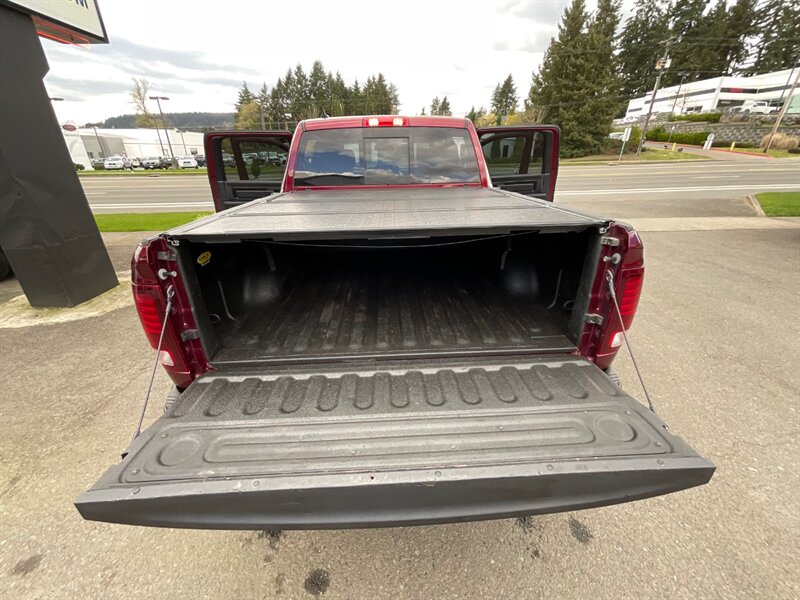 2018 RAM 1500 Rebel Crew Cab 4X4 / 5.7L V8 Hemi / Leather Heated  /LIFTED w. BRAND NEW WHEELS & TIRES / Navigation / ONLY 48,000 MILES - Photo 21 - Gladstone, OR 97027