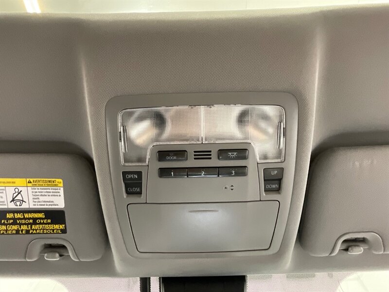 2017 Toyota Highlander XLE Hybrid AWD / 3rd Row Seat / 1-OWNER  / Leather Heated Seats / Sunroof - Photo 49 - Gladstone, OR 97027