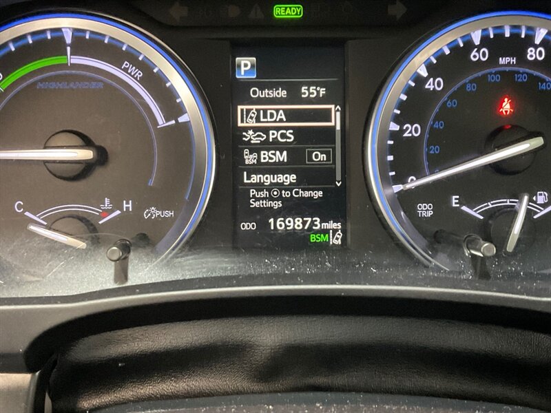 2017 Toyota Highlander XLE Hybrid AWD / 3rd Row Seat / 1-OWNER  / Leather Heated Seats / Sunroof - Photo 58 - Gladstone, OR 97027