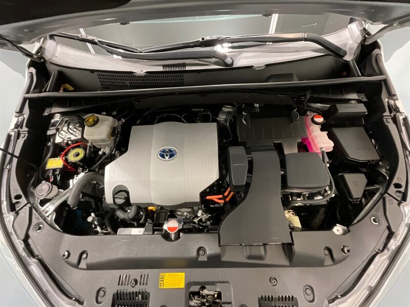 2017 Toyota Highlander XLE Hybrid AWD / 3rd Row Seat / 1-OWNER  / Leather Heated Seats / Sunroof - Photo 60 - Gladstone, OR 97027