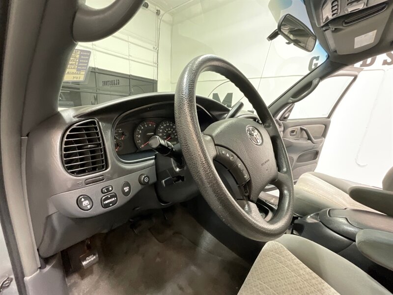 2006 Toyota Tundra SR5 Double Cab 4X4 / 4.7L V8 / 1-OWNER / ZERO RUST  / FRESH TIMING BELT SERVICE DONE / BRAND NEW TIRES / LOCAL OREGON TRUCK - Photo 37 - Gladstone, OR 97027