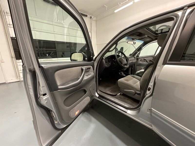 2006 Toyota Tundra SR5 Double Cab 4X4 / 4.7L V8 / 1-OWNER / ZERO RUST  / FRESH TIMING BELT SERVICE DONE / BRAND NEW TIRES / LOCAL OREGON TRUCK - Photo 31 - Gladstone, OR 97027