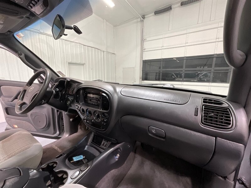 2006 Toyota Tundra SR5 Double Cab 4X4 / 4.7L V8 / 1-OWNER / ZERO RUST  / FRESH TIMING BELT SERVICE DONE / BRAND NEW TIRES / LOCAL OREGON TRUCK - Photo 38 - Gladstone, OR 97027