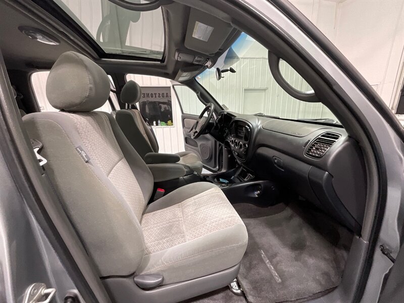 2006 Toyota Tundra SR5 Double Cab 4X4 / 4.7L V8 / 1-OWNER / ZERO RUST  / FRESH TIMING BELT SERVICE DONE / BRAND NEW TIRES / LOCAL OREGON TRUCK - Photo 15 - Gladstone, OR 97027