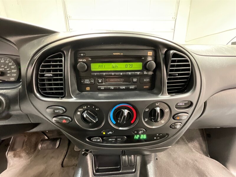 2006 Toyota Tundra SR5 Double Cab 4X4 / 4.7L V8 / 1-OWNER / ZERO RUST  / FRESH TIMING BELT SERVICE DONE / BRAND NEW TIRES / LOCAL OREGON TRUCK - Photo 17 - Gladstone, OR 97027