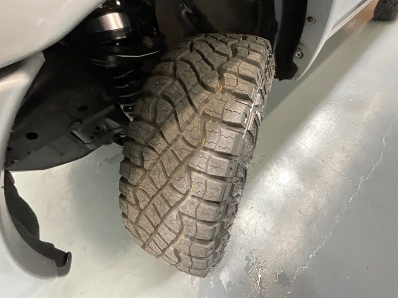 2006 Toyota Tundra SR5 Double Cab 4X4 / 4.7L V8 / 1-OWNER / ZERO RUST  / FRESH TIMING BELT SERVICE DONE / BRAND NEW TIRES / LOCAL OREGON TRUCK - Photo 24 - Gladstone, OR 97027