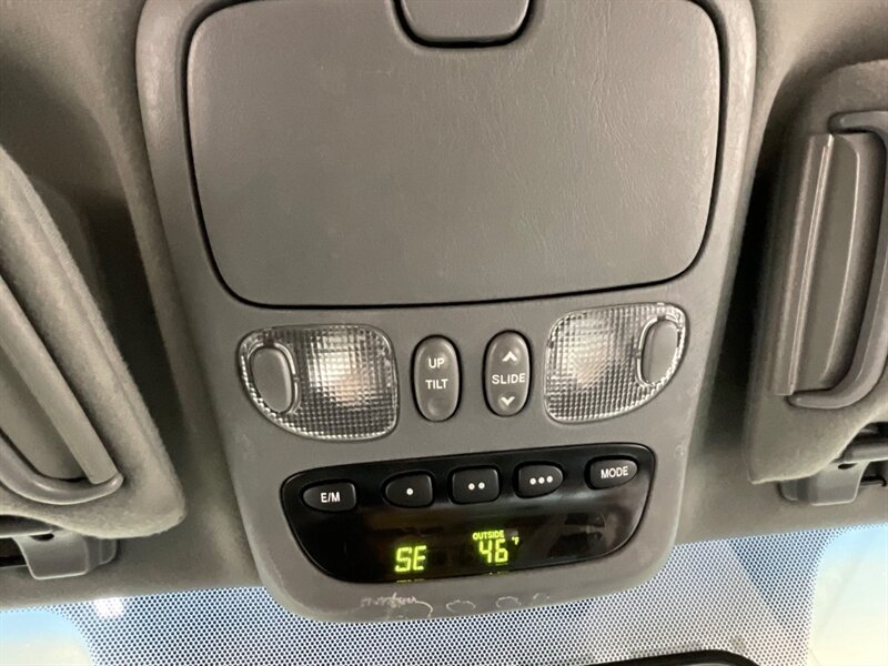 2006 Toyota Tundra SR5 Double Cab 4X4 / 4.7L V8 / 1-OWNER / ZERO RUST  / FRESH TIMING BELT SERVICE DONE / BRAND NEW TIRES / LOCAL OREGON TRUCK - Photo 19 - Gladstone, OR 97027