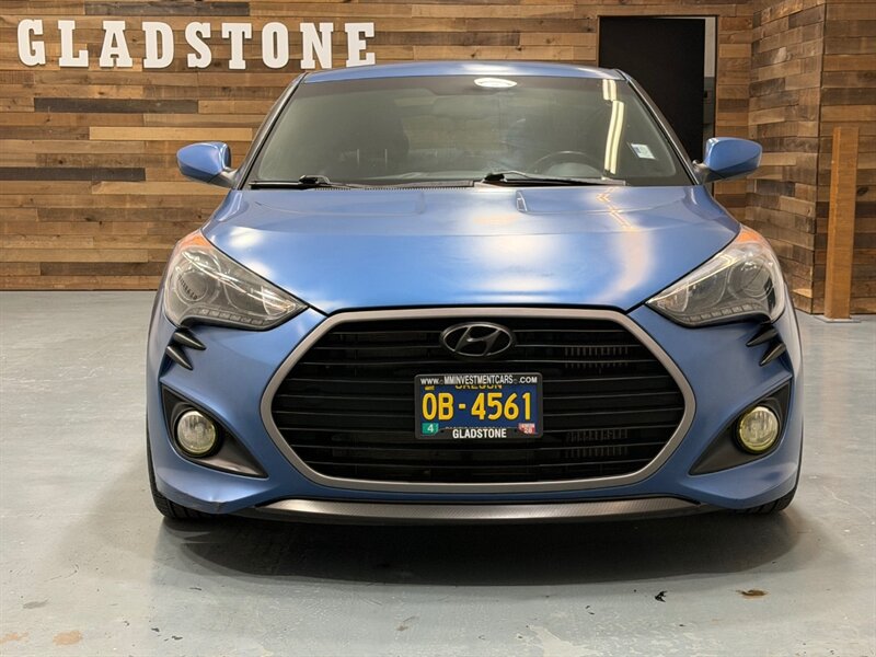 2016 Hyundai Veloster Turbo R-Spec 1.6L / 6 SPEED / NEW TIRES / WRAPPED / ONLY 47K MILES / RUST FREE - Photo 6 - Gladstone, OR 97027