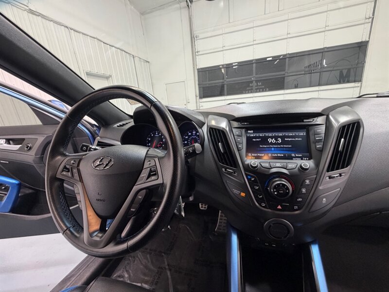 2016 Hyundai Veloster Turbo R-Spec 1.6L / 6 SPEED / NEW TIRES / WRAPPED / ONLY 47K MILES / RUST FREE - Photo 27 - Gladstone, OR 97027