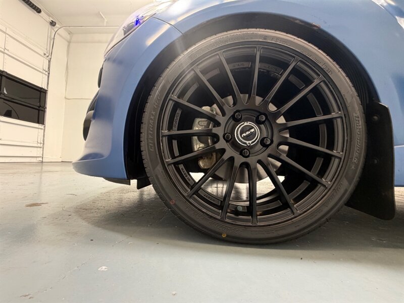 2016 Hyundai Veloster Turbo R-Spec 1.6L / 6 SPEED / NEW TIRES / WRAPPED / ONLY 47K MILES / RUST FREE - Photo 23 - Gladstone, OR 97027