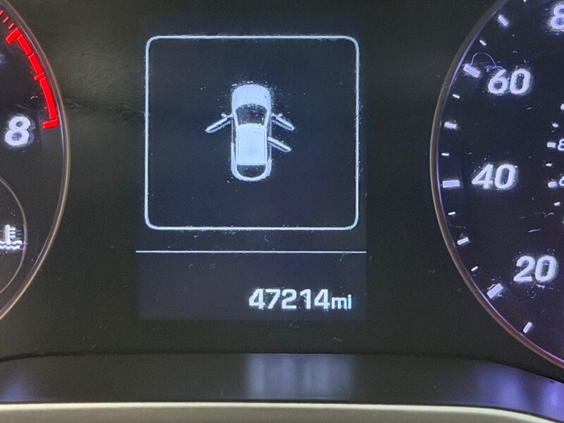 2016 Hyundai Veloster Turbo R-Spec 1.6L / 6 SPEED / NEW TIRES / WRAPPED / ONLY 47K MILES / RUST FREE - Photo 22 - Gladstone, OR 97027