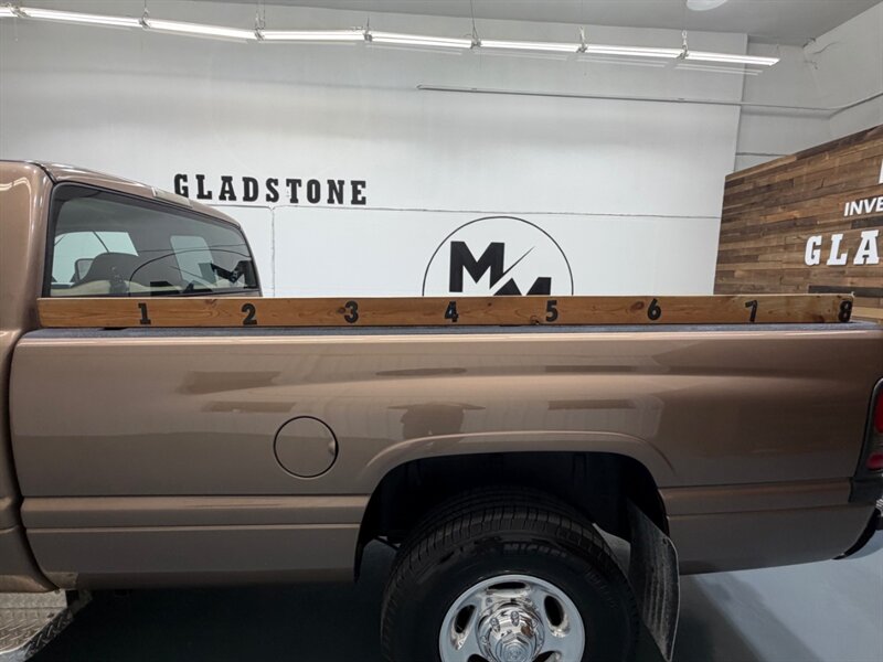 2001 Dodge Ram 2500 Laramie 6-SPEED MANUAL/5.9L CUMMINS DIESEL/LEATHER /LONG BED / LOCAL TRUCK w. ZERO RUST - Photo 9 - Gladstone, OR 97027