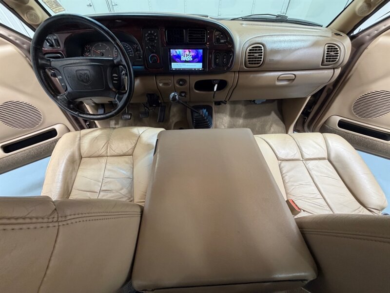 2001 Dodge Ram 2500 Laramie 6-SPEED MANUAL/5.9L CUMMINS DIESEL/LEATHER /LONG BED / LOCAL TRUCK w. ZERO RUST - Photo 36 - Gladstone, OR 97027