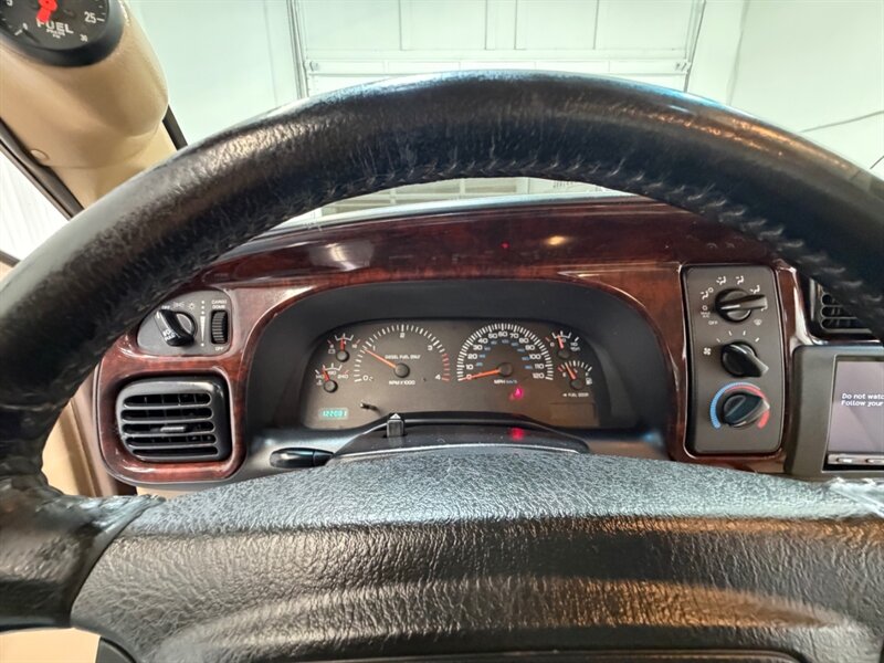 2001 Dodge Ram 2500 Laramie 6-SPEED MANUAL/5.9L CUMMINS DIESEL/LEATHER /LONG BED / LOCAL TRUCK w. ZERO RUST - Photo 41 - Gladstone, OR 97027