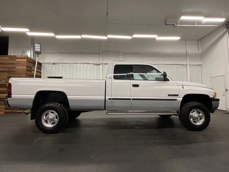 2001 Dodge Ram 2500 Laramie SLT 4X4 / 5.   - Photo 4 - Gladstone, OR 97027