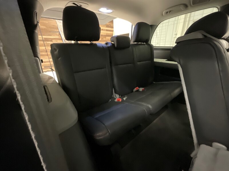 2016 Toyota Sequoia SR5  / Sunroof / Excel Cond - Photo 42 - Gladstone, OR 97027