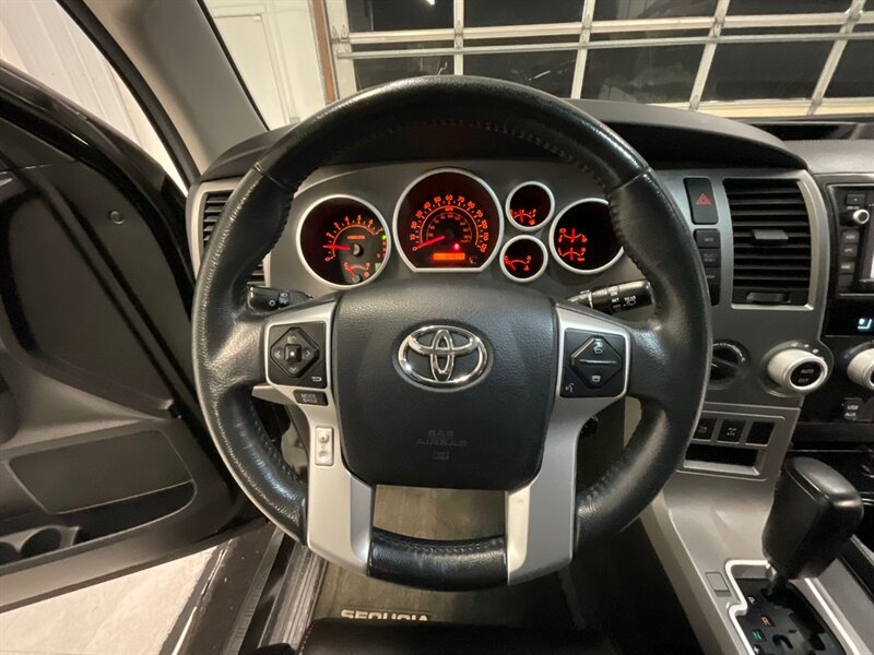 2016 Toyota Sequoia SR5  / Sunroof / Excel Cond - Photo 50 - Gladstone, OR 97027