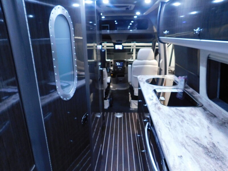 2015 Mercedes-Benz Sprinter 3500 Airstream Interstate Extended Grand 3500 Airstream Inter   - Photo 65 - Gladstone, OR 97027