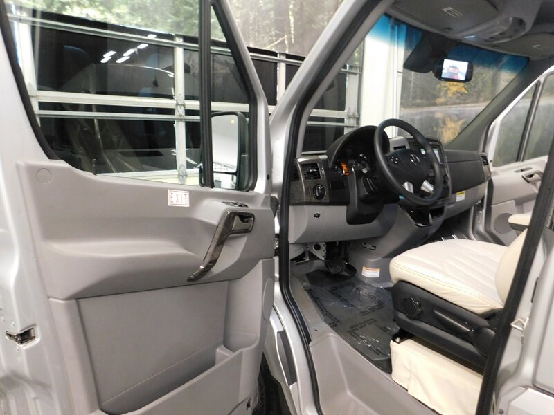 2015 Mercedes-Benz Sprinter 3500 Airstream Interstate Extended Grand 3500 Airstream Inter   - Photo 6 - Gladstone, OR 97027