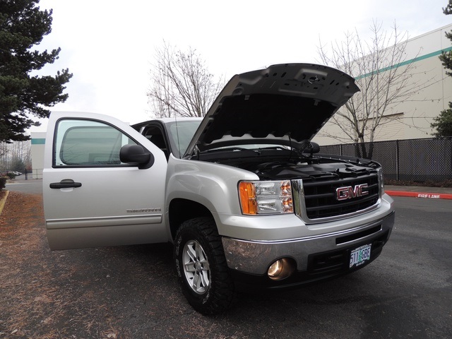 2010 GMC Sierra 1500 SLE/ Crew Cab / 4X4 / 2-inch Lift / 33 Mud Tires   - Photo 31 - Portland, OR 97217