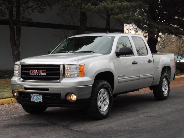 2010 GMC Sierra 1500 SLE/ Crew Cab / 4X4 / 2-inch Lift / 33 Mud Tires   - Photo 47 - Portland, OR 97217