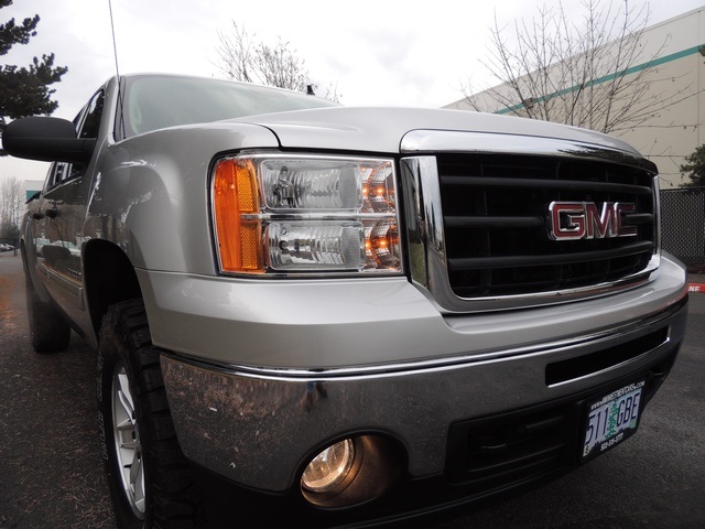 2010 GMC Sierra 1500 SLE/ Crew Cab / 4X4 / 2-inch Lift / 33 Mud Tires   - Photo 8 - Portland, OR 97217