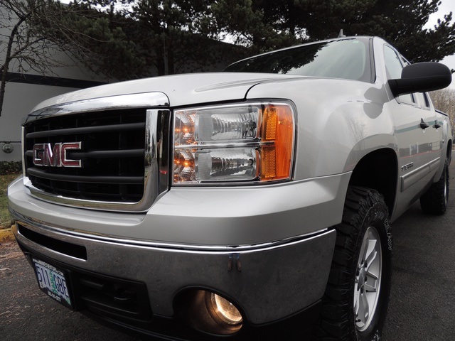 2010 GMC Sierra 1500 SLE/ Crew Cab / 4X4 / 2-inch Lift / 33 Mud Tires   - Photo 7 - Portland, OR 97217