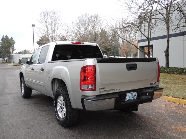 2010 GMC Sierra 1500 SLE/ Crew Cab / 4X4 / 2-inch Lift / 33 Mud Tires   - Photo 11 - Portland, OR 97217