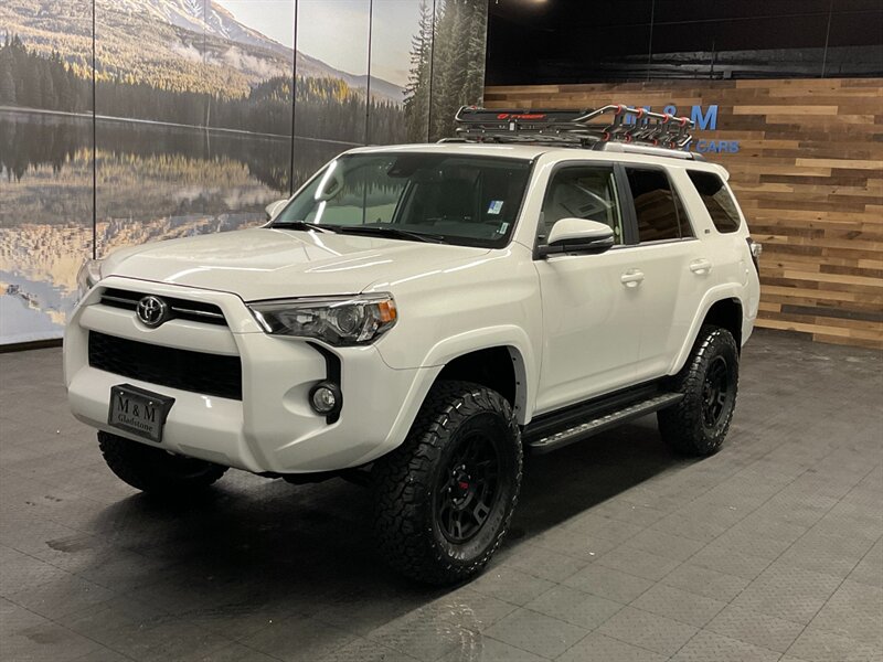 2020 Toyota 4Runner SR5 Premium 4X4 / Leather / NEW LIFT WHEELS TIRES ...