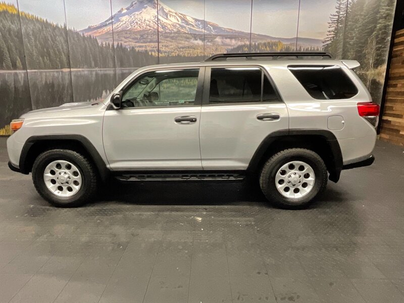 2011 Toyota 4Runner Trail Sport Utility 4X4 / CROWL CONTROL / SHARP   - Photo 5 - Gladstone, OR 97027