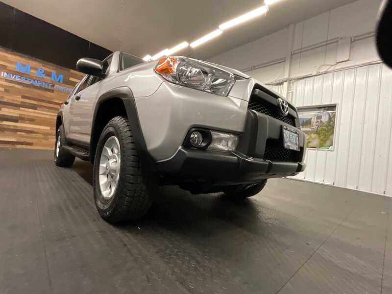 2011 Toyota 4Runner Trail Sport Utility 4X4 / CROWL CONTROL / SHARP   - Photo 11 - Gladstone, OR 97027