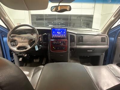 2003 Dodge Ram 2500 Laramie 4X4 / 5.9L DIESEL / Leather Heated Seats  / LOCAL TRUCK w. ZERO RUST / SHORT BED - Photo 38 - Gladstone, OR 97027