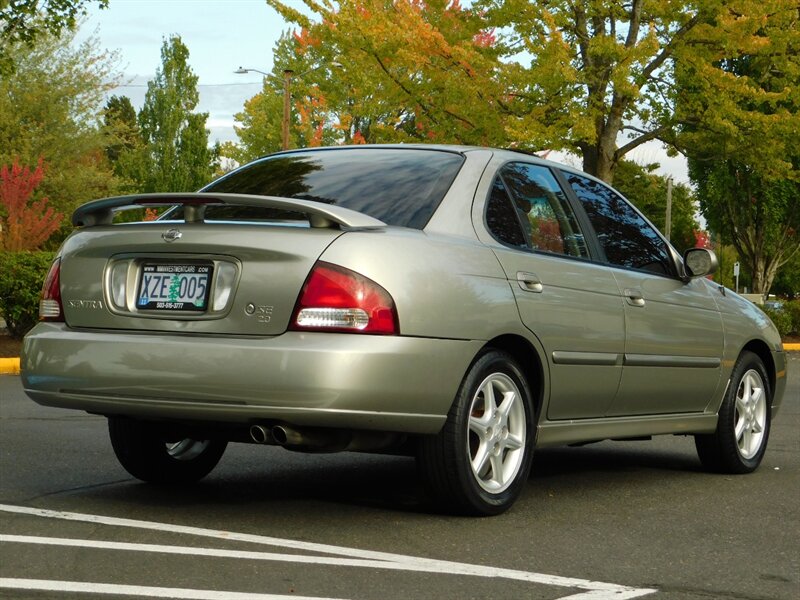 2001 Nissan Sentra SE Sedan / Sunroof / Automatic / 4Cyl / LOW MILES