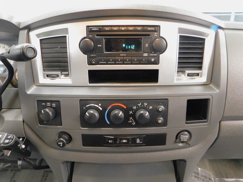 2009 Dodge Ram 2500 SLT Big Horn 4X4 / 6   - Photo 21 - Gladstone, OR 97027