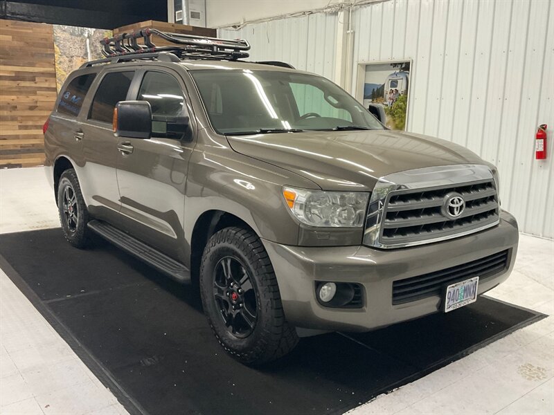 2011 Toyota Sequoia 4x4 SR5 Sport Utility / 3RD ROW / Leather Heated  /NEW WHEELS & TIRES/ Sunroof / SHARP & CLEAN !! - Photo 2 - Gladstone, OR 97027