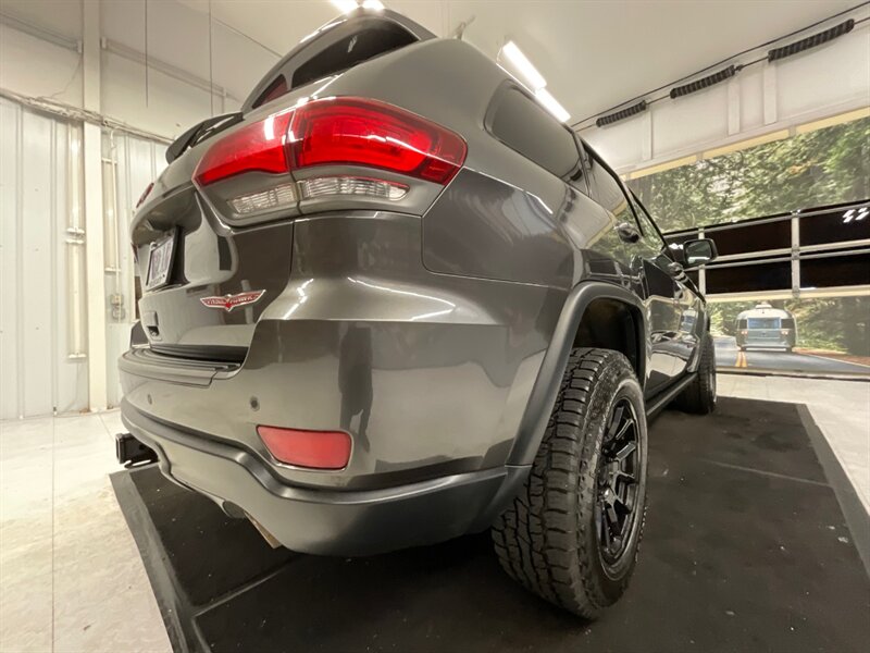 2018 Jeep Grand Cherokee 4x4 Trailhawk SUV / 3.0L TURBO DIESEL / LOCAL  / Heated & Cooled Seats / Sunroof / Towing Package / Navigation / 78,000 MILES - Photo 26 - Gladstone, OR 97027