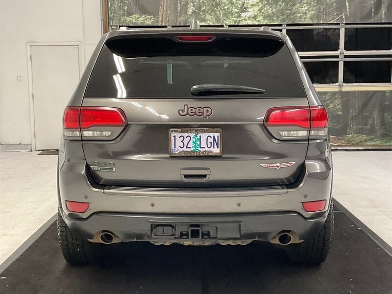 2018 Jeep Grand Cherokee 4x4 Trailhawk SUV / 3.0L TURBO DIESEL / LOCAL  / Heated & Cooled Seats / Sunroof / Towing Package / Navigation / 78,000 MILES - Photo 6 - Gladstone, OR 97027