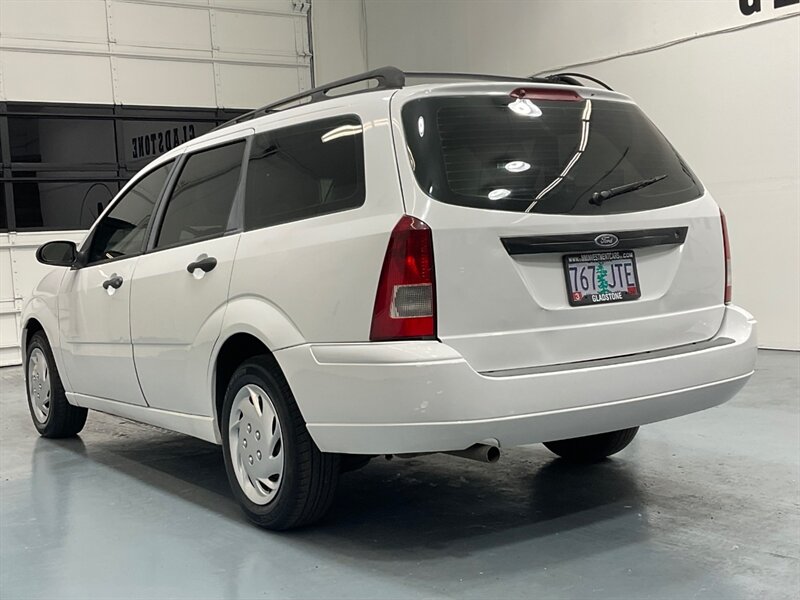 2007 Ford Focus ZXW SE Wagon / 2.0L 4Cyl / Automatic / LOCAL CAR   - Photo 7 - Gladstone, OR 97027