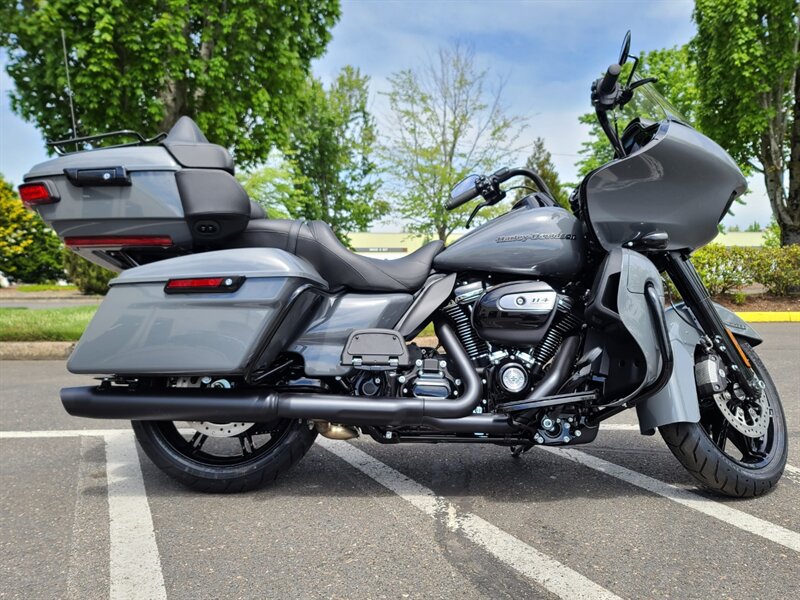 2022 HARLEY DAVIDSON Road Glide FLTRK  / Rare Color / Fully Loaded - Photo 4 - Portland, OR 97217