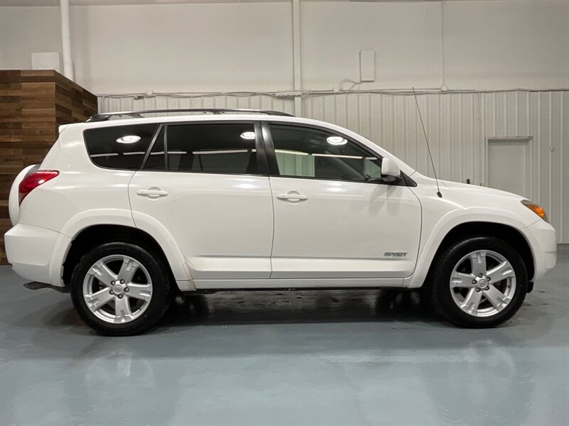 2007 Toyota RAV4 Sport 4X4 / 3.5L V6 / NEW TIRES / 35,000 MILES  / LOCAL TOYOTA / ZERO RUST / Sunroof - Photo 4 - Gladstone, OR 97027