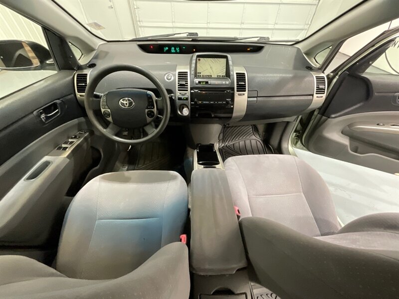 2008 Toyota Prius Touring Hybrid / Navigation & Camera / 134K MILES  / LOCAL CAR - Photo 34 - Gladstone, OR 97027