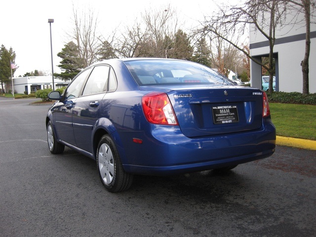 2008 Suzuki Forenza   - Photo 3 - Portland, OR 97217